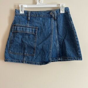 Abercrombie & Fitch High Rise Denim Cargo Mini